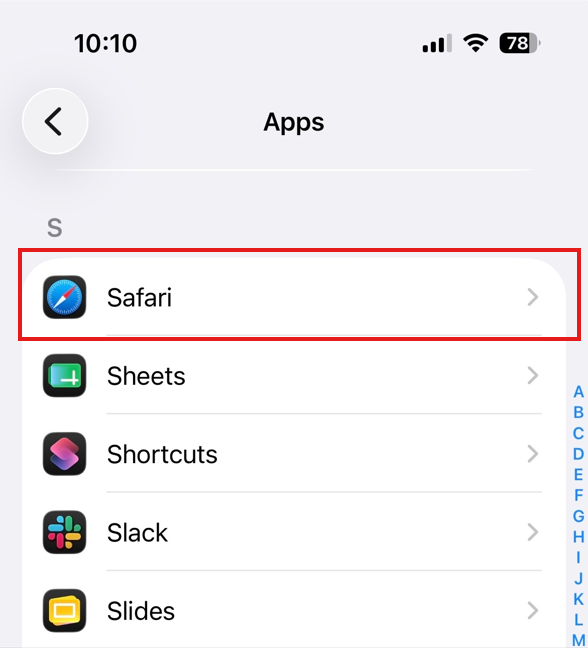 Selecting Safari in the iPhone/iPad apps list